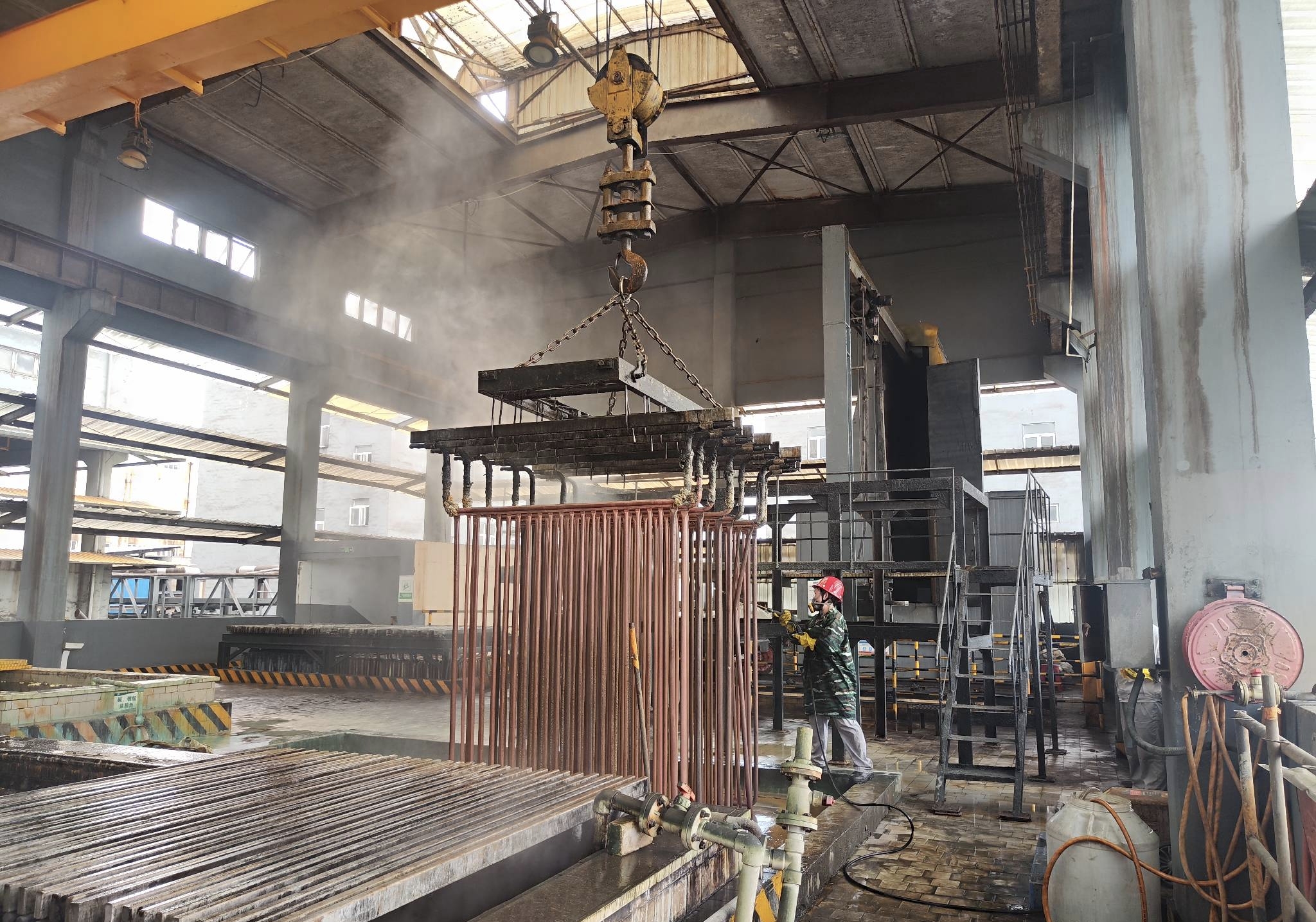 【国庆中秋我在岗】能矿锰业：“双节”稳产保供“不打烊”